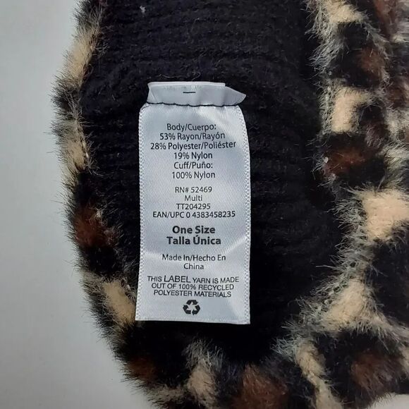 Kids Beanie/Toboggan  - Picture 4 of 4